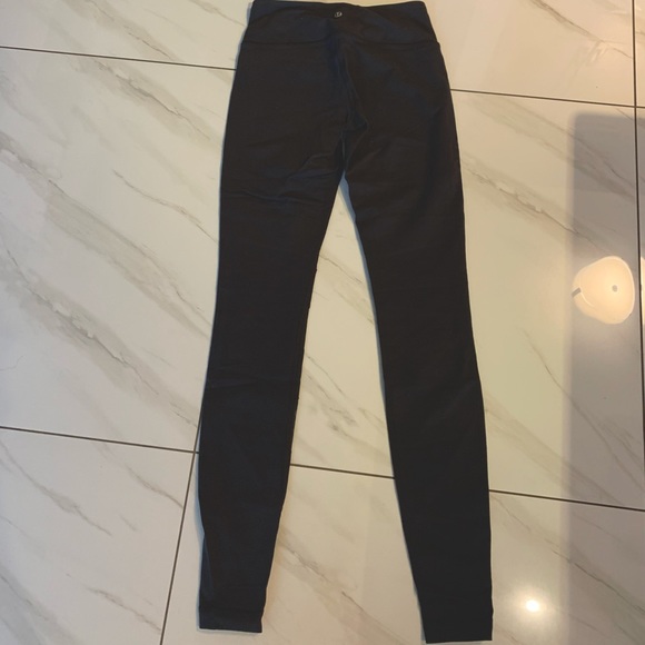 Lululemon Tech Mesh Tight - Picture 3 of 3